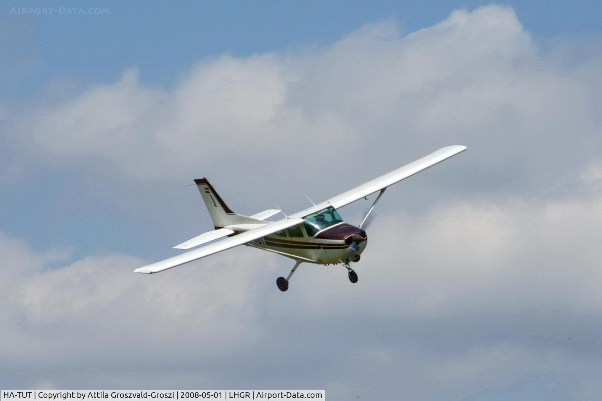 HA-TUT, Cessna 172P C/N 17274510, LHGR - Gyuró Airport, Hungary