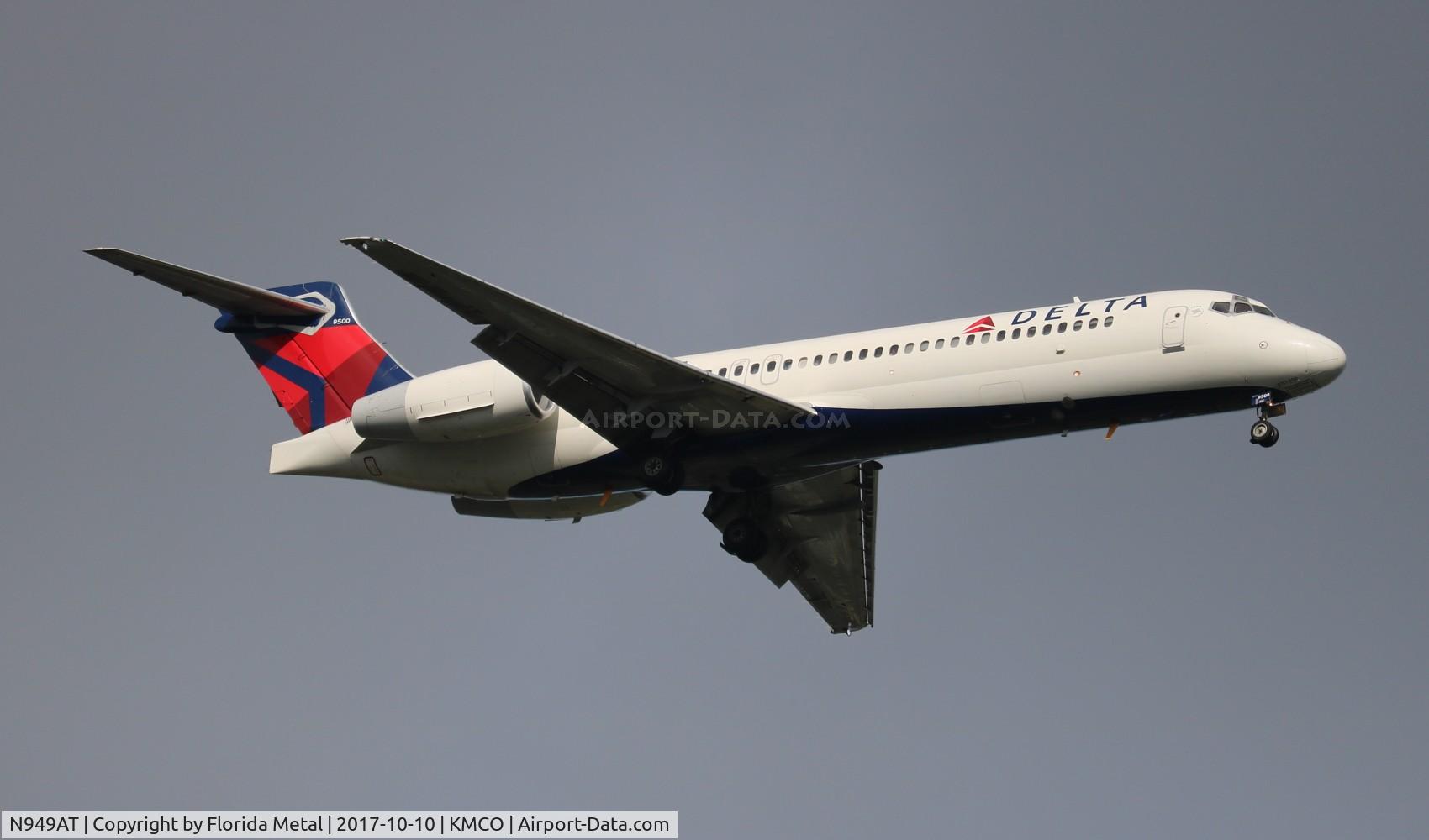 N949AT, 1999 Boeing 717-200 C/N 55003, Delta