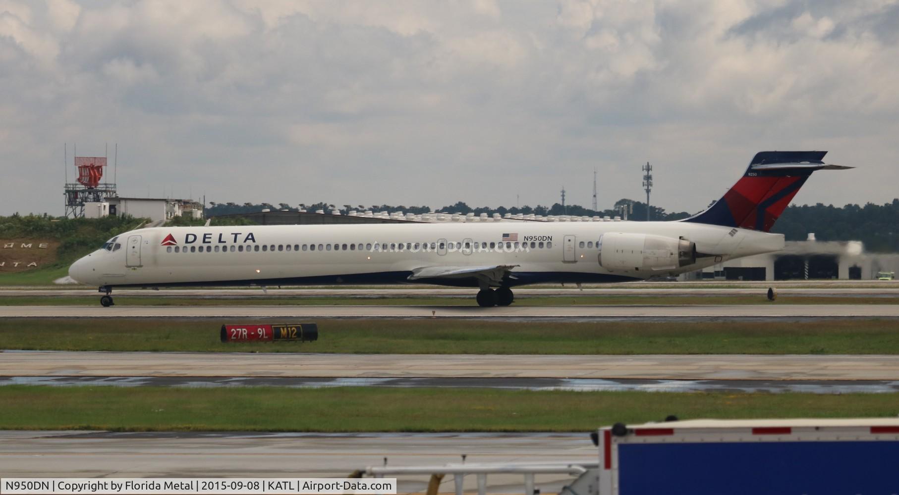 N950DN, 1997 McDonnell Douglas MD-90-30 C/N 53360, Delta