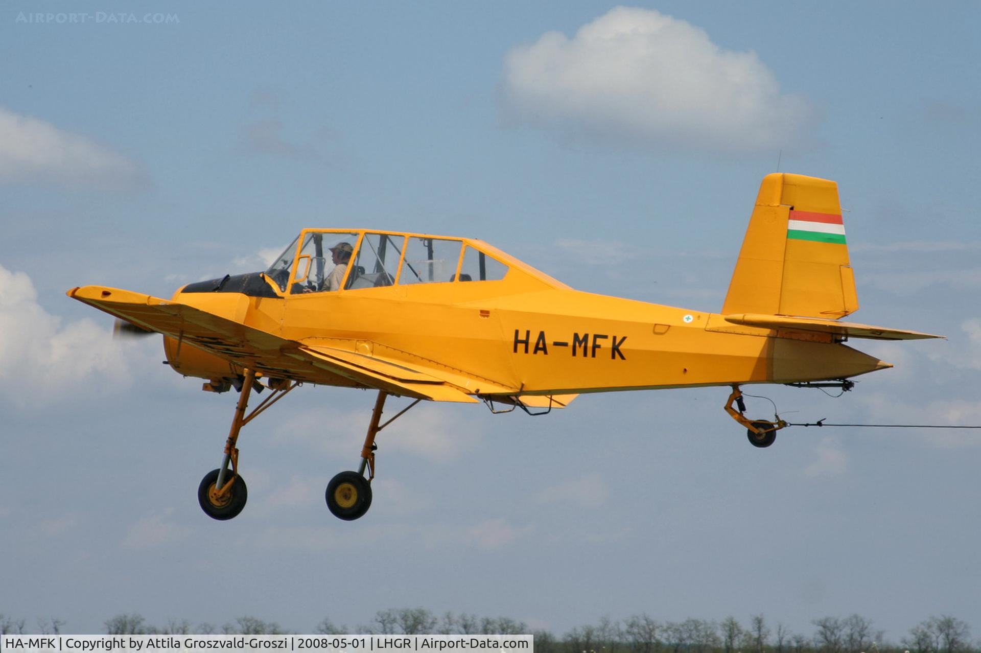 HA-MFK, 1967 Let Z-37A-2 Cmelak Parka C/N 05-17, LHGR - Gyuró Airport, Hungary