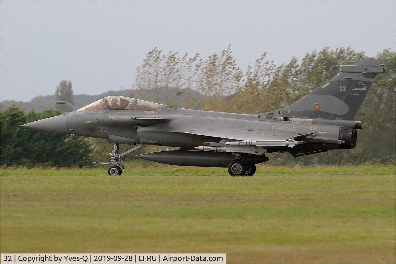 32, Dassault Rafale M C/N 32, Dassault Rafale M, Landing rwy 22, Morlaix-Ploujean airport (LFRU-MXN) Air show 2019