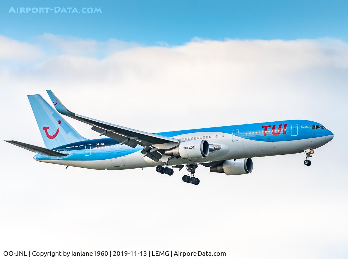 OO-JNL, 2000 Boeing 767-304 C/N 29384, On approach runway 31 Malaga Costa Del Sol