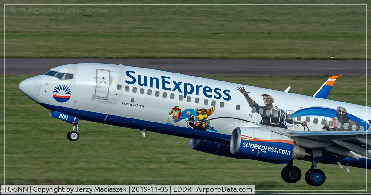 TC-SNN, 2010 Boeing 737-8HC C/N 40775, Boeing 737-8HC,