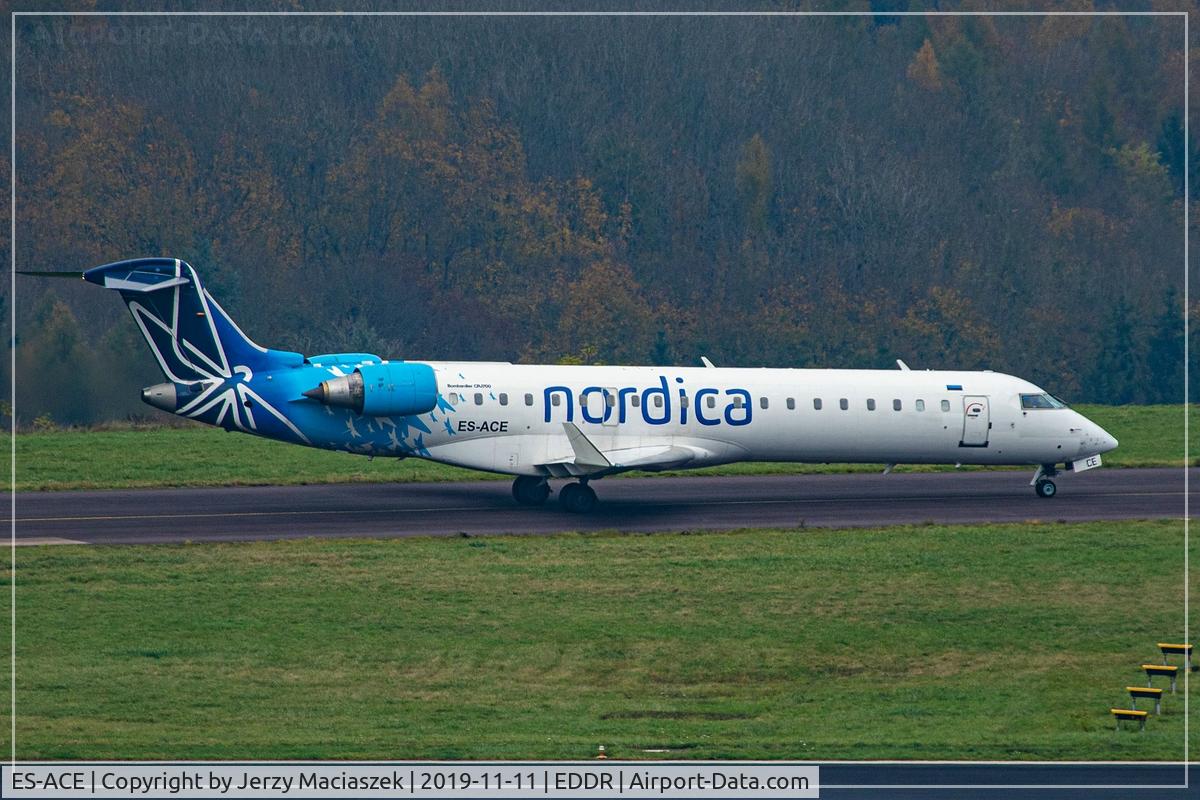 ES-ACE, 2003 Canadair CRJ-700 (CL-600-2C10) Regional Jet C/N 10083, Canadair CRJ-700 (CL-600-2C10