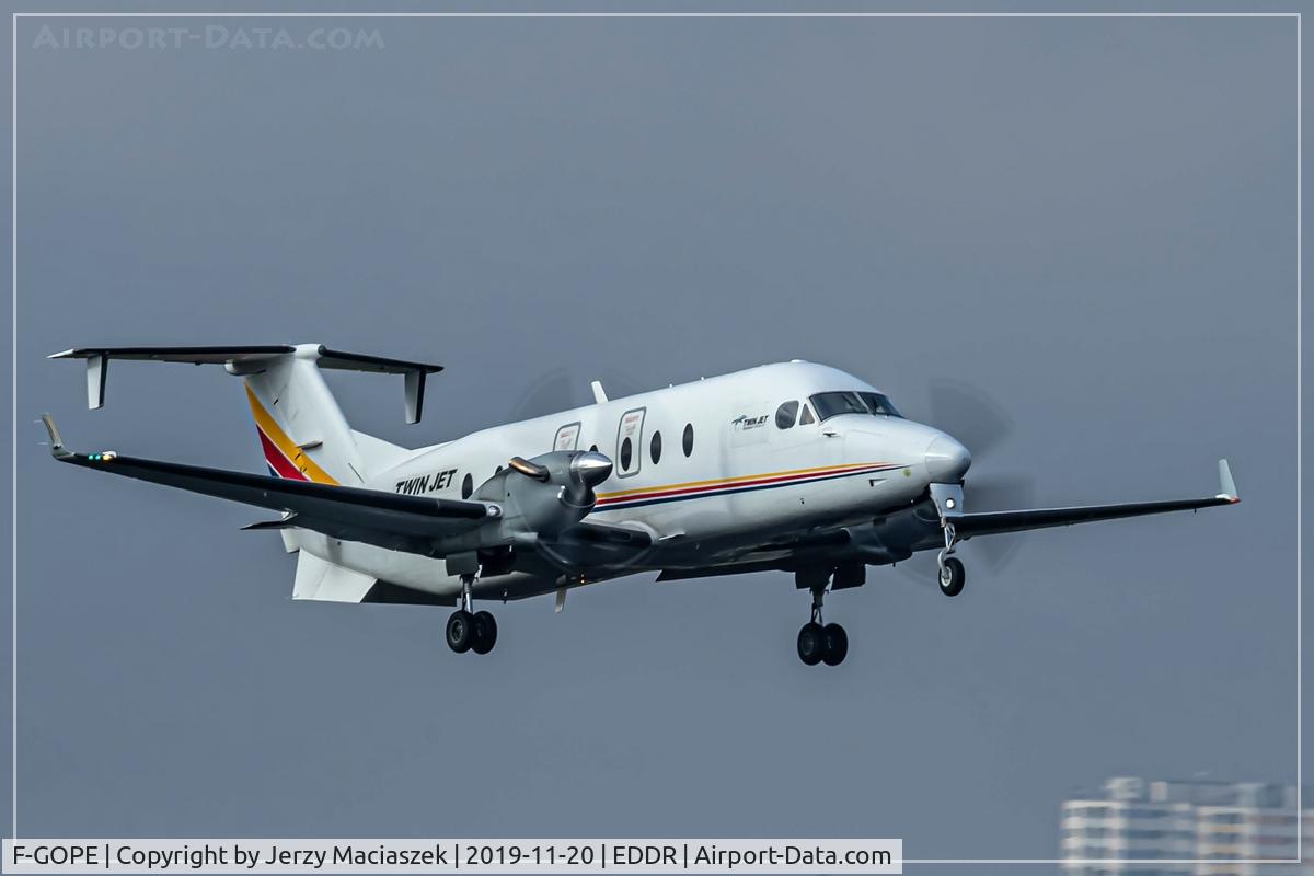 F-GOPE, 1994 Beech 1900D C/N UE-103, Beech 1900D,