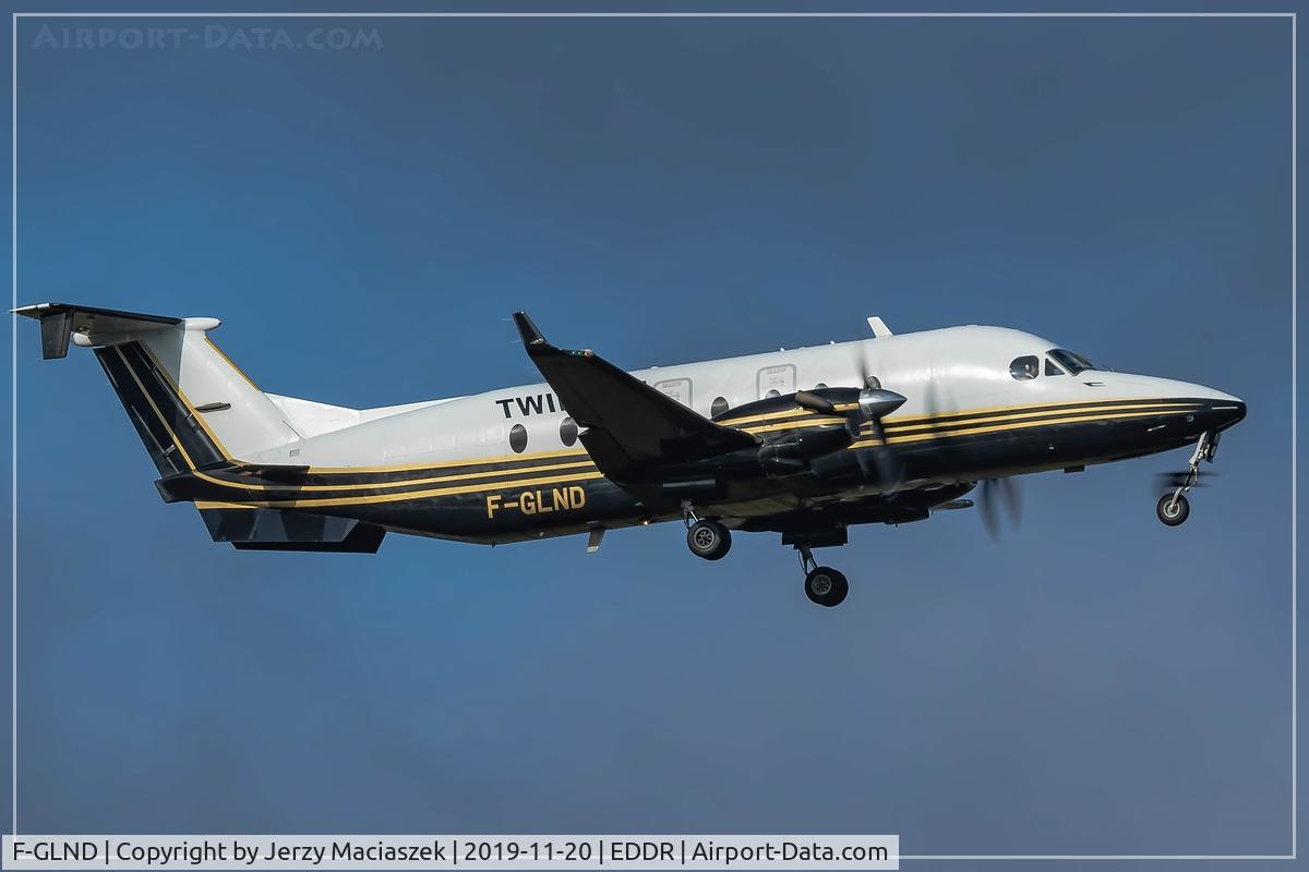 F-GLND, 1996 Beech 1900D C/N UE-196, Beech 1900D