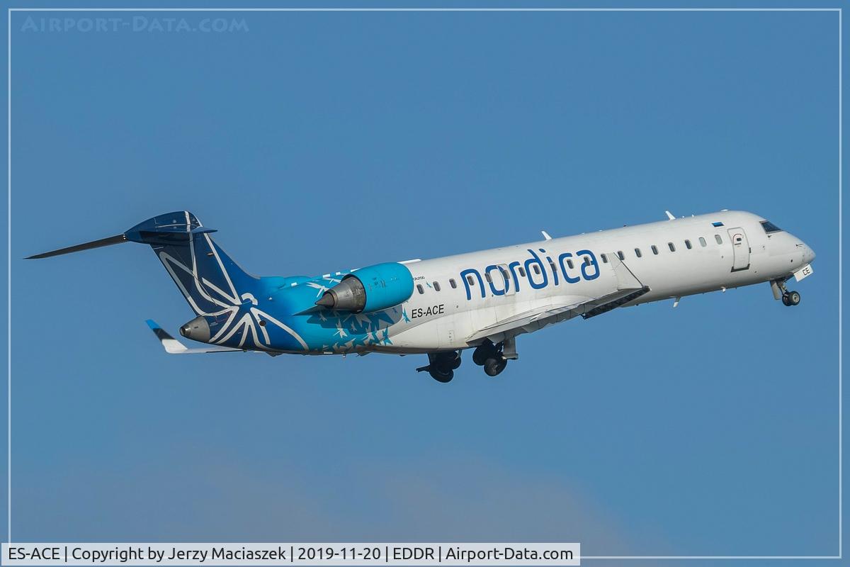 ES-ACE, 2003 Canadair CRJ-700 (CL-600-2C10) Regional Jet C/N 10083, Canadair CRJ-700