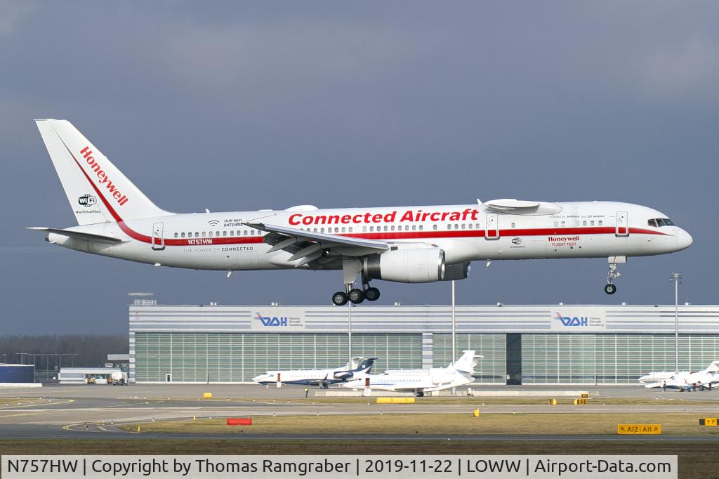 N757HW, 1982 Boeing 757-225 C/N 22194, Honeywell Boeing 757-200