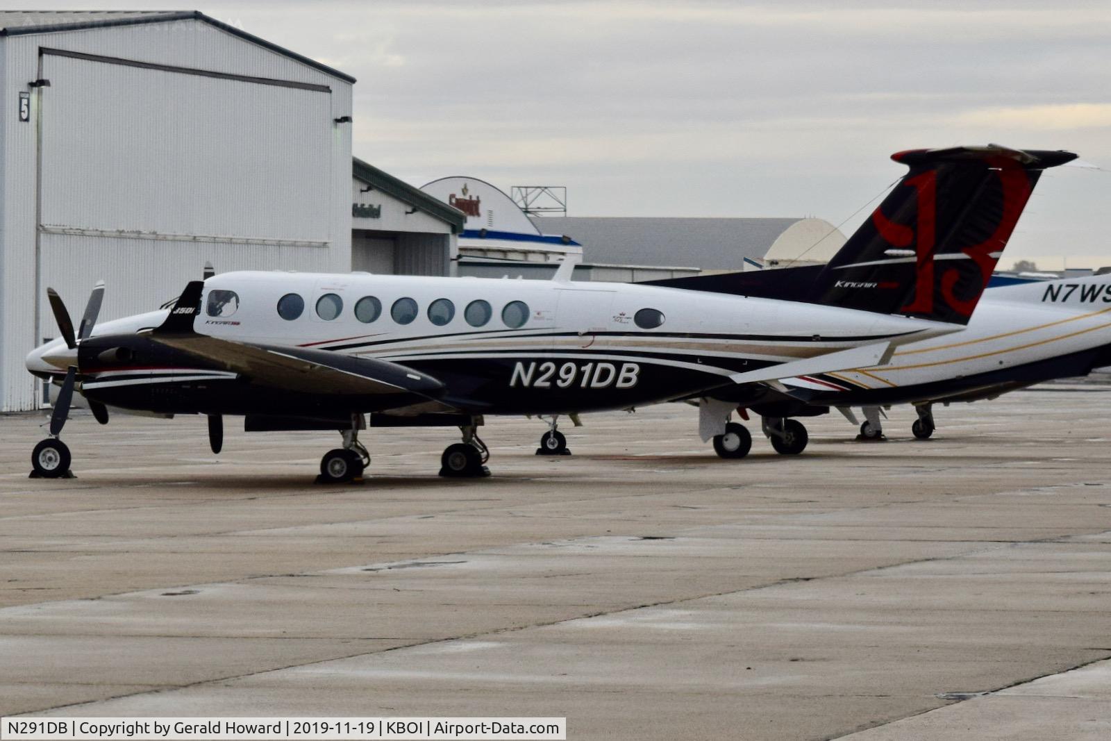 N291DB, 2014 Beechcraft B300 C/N FL-935, Parked on south GA ramp.