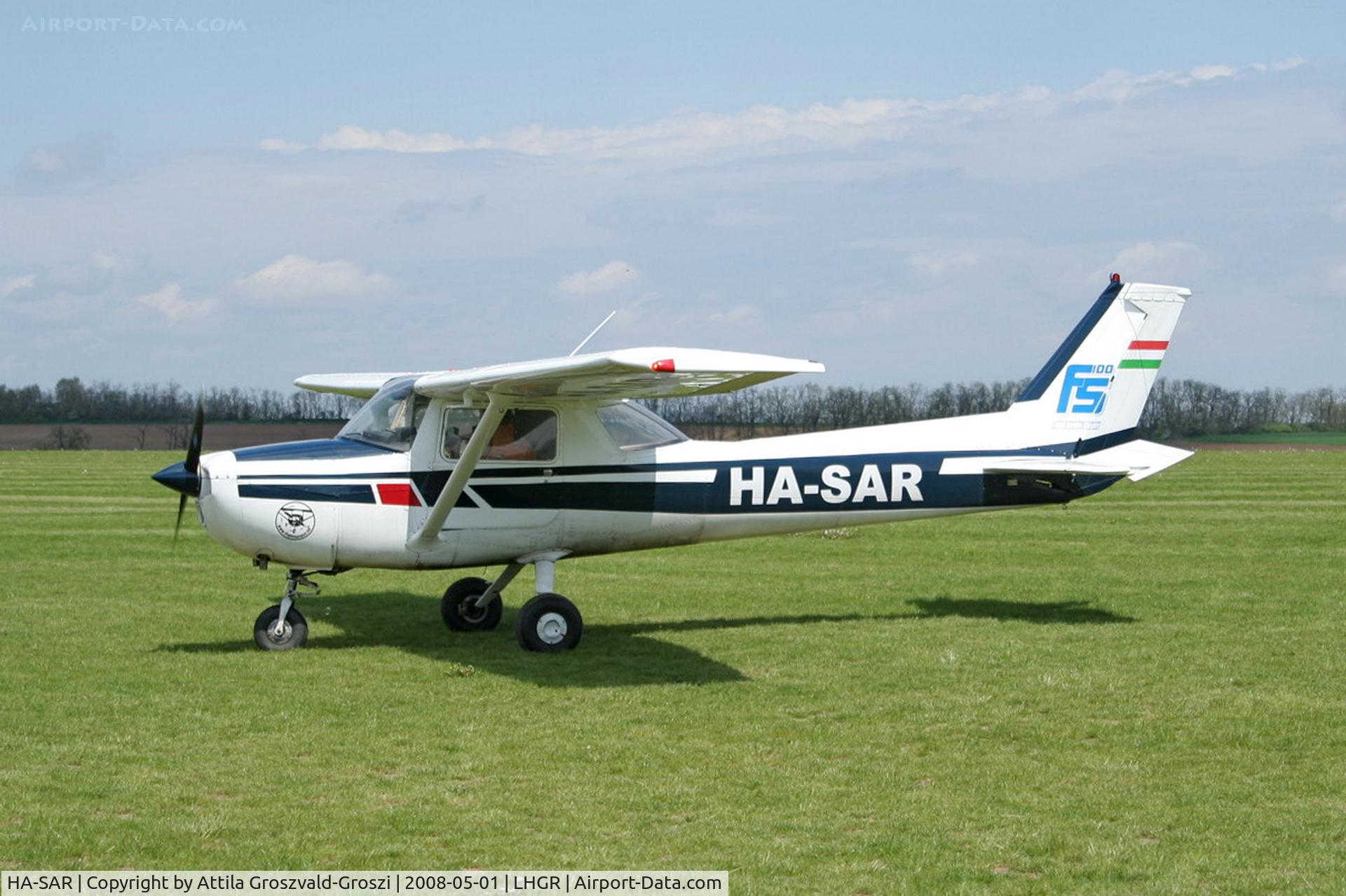 HA-SAR, 1974 Reims F150L C/N 1064, LHGR - Gyuró Airport, Hungary