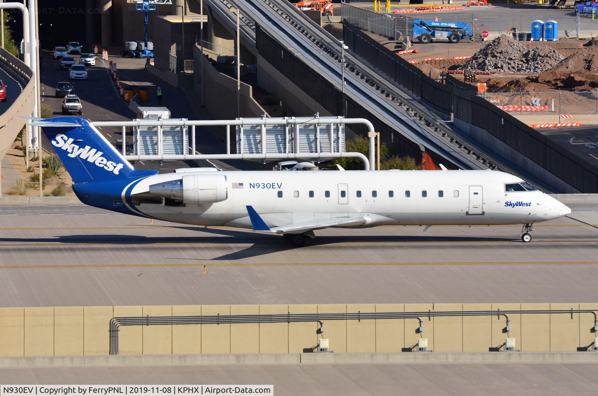 N930EV, 2005 Bombardier CRJ-200ER (CL-600-2B19) C/N 8014, Skywest CL200 operating for AA today.