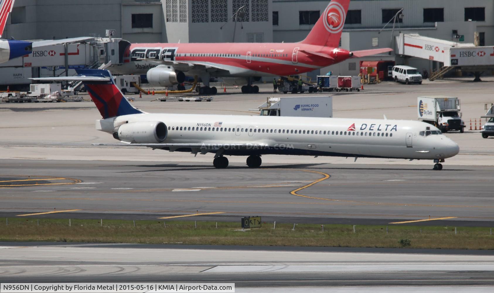 N956DN, McDonnell Douglas MD-90-30 C/N 53526, Delta