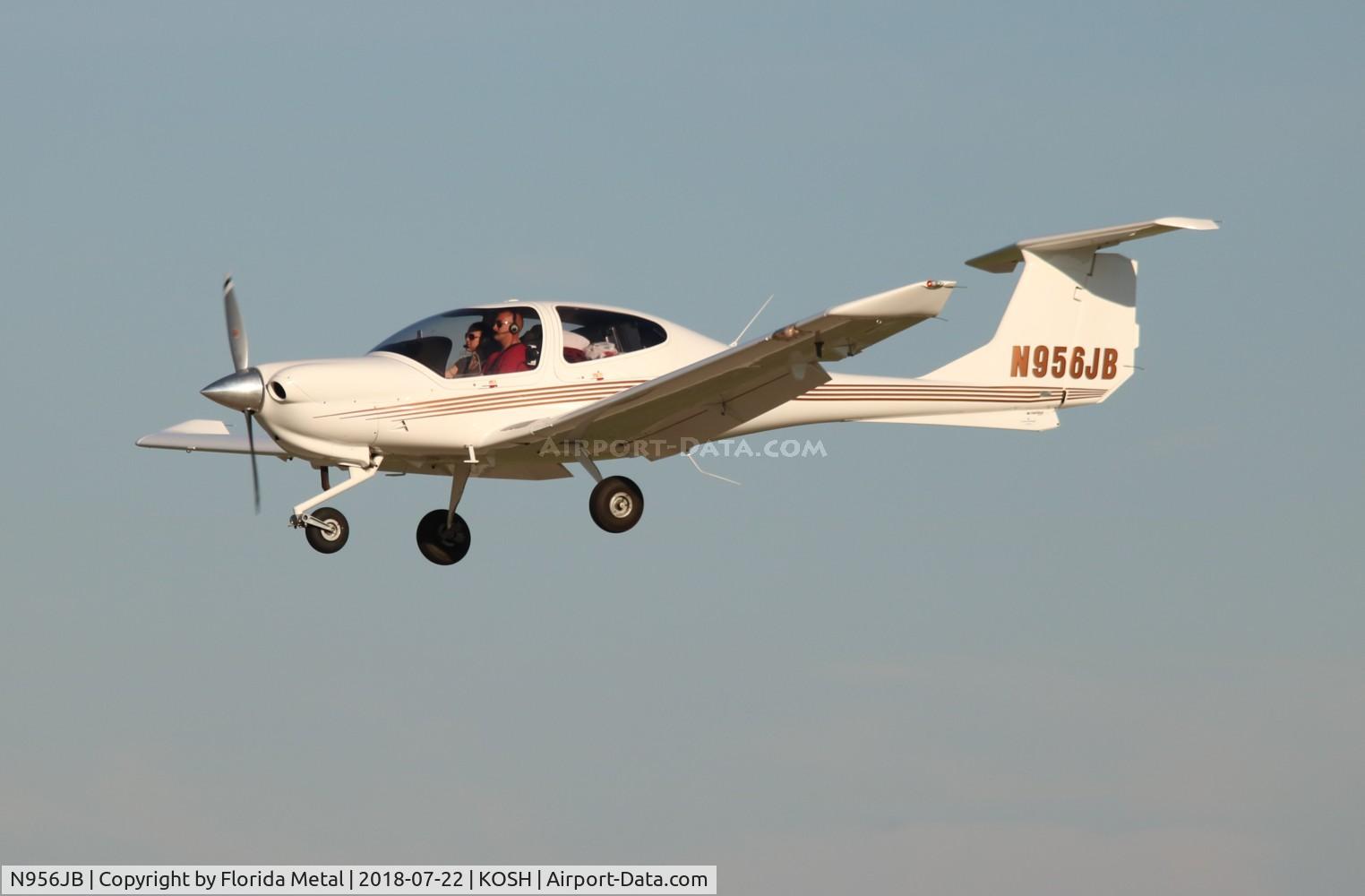 N956JB, 2004 Diamond DA-40 Diamond Star C/N 40.390, DA-40
