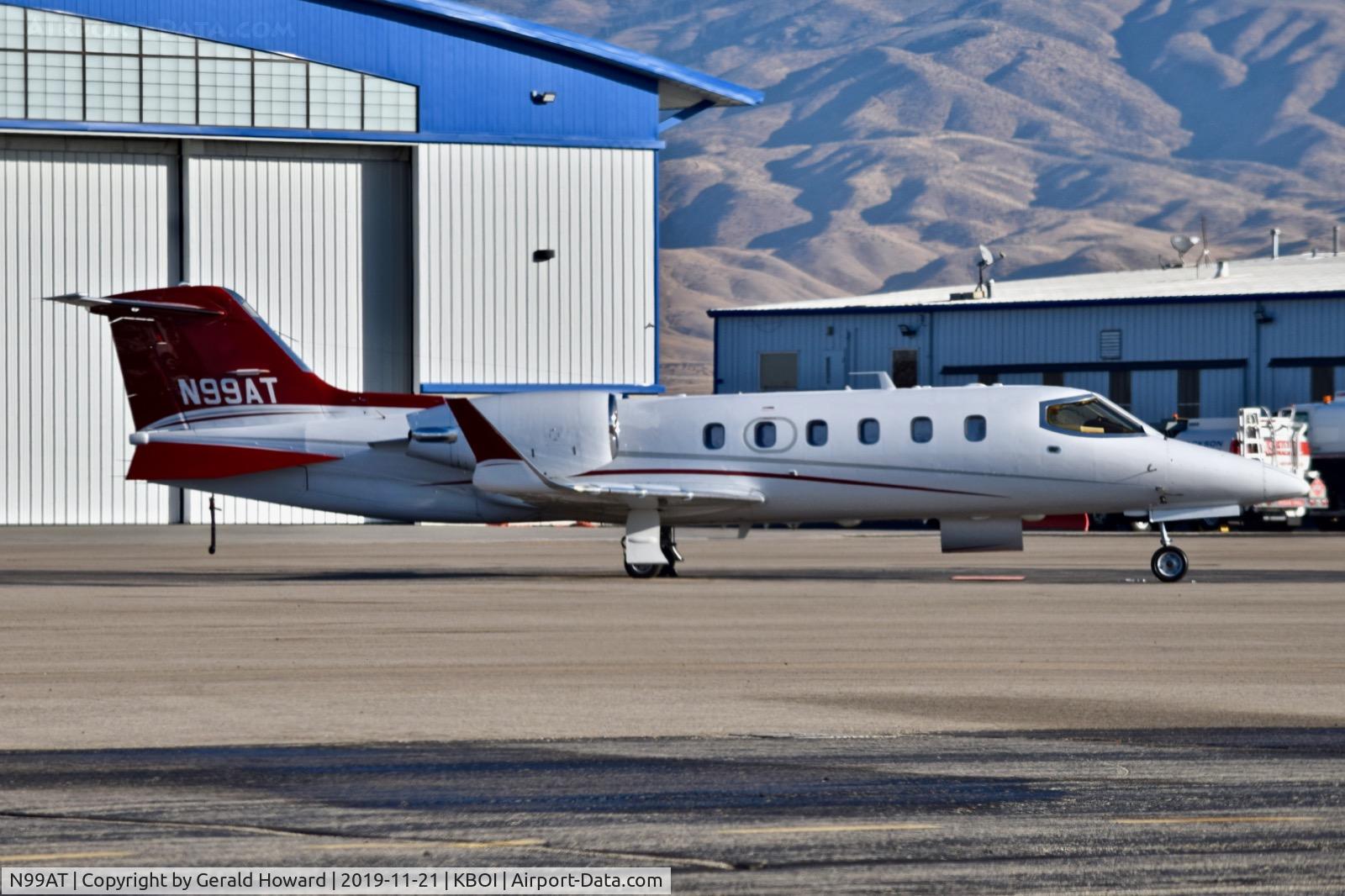 N99AT, 2000 Learjet 31A C/N 31A-202, Taxiing on the north GA ramp.