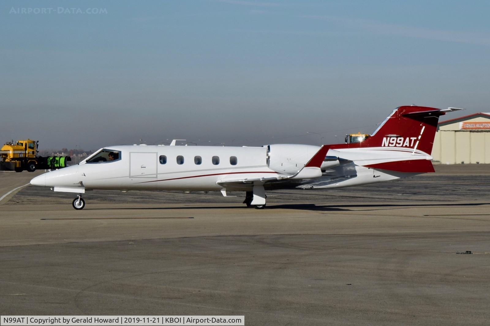 N99AT, 2000 Learjet 31A C/N 31A-202, Taxiing on the north GA ramp.