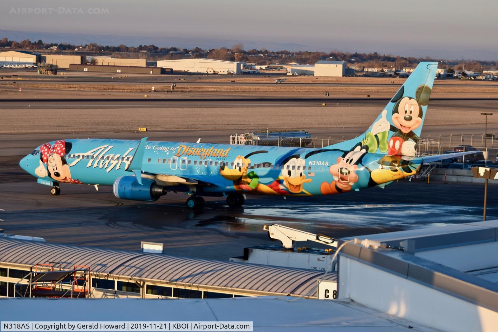 N318AS, 2003 Boeing 737-990 C/N 30018, Ready to taxi from the gate.
