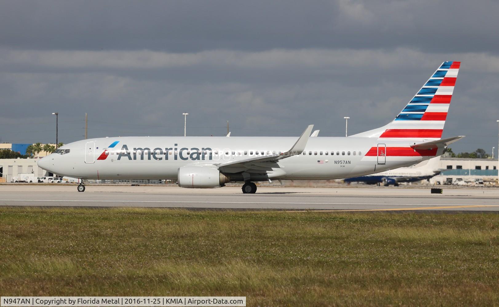 N947AN, 2000 Boeing 737-823 C/N 29536, American