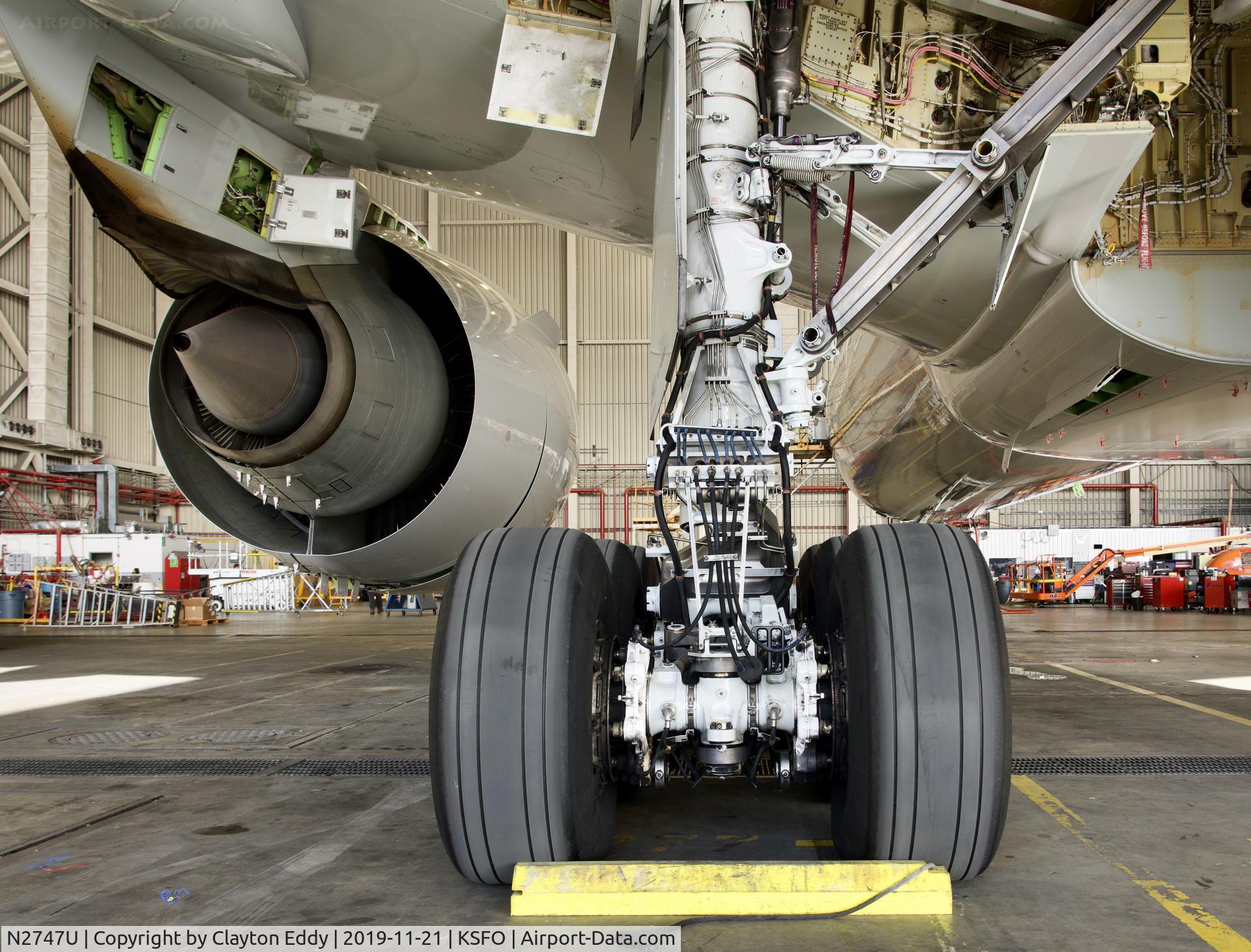 N2747U, 2018 Boeing 777-322/ER C/N 64991, SfO 2019.