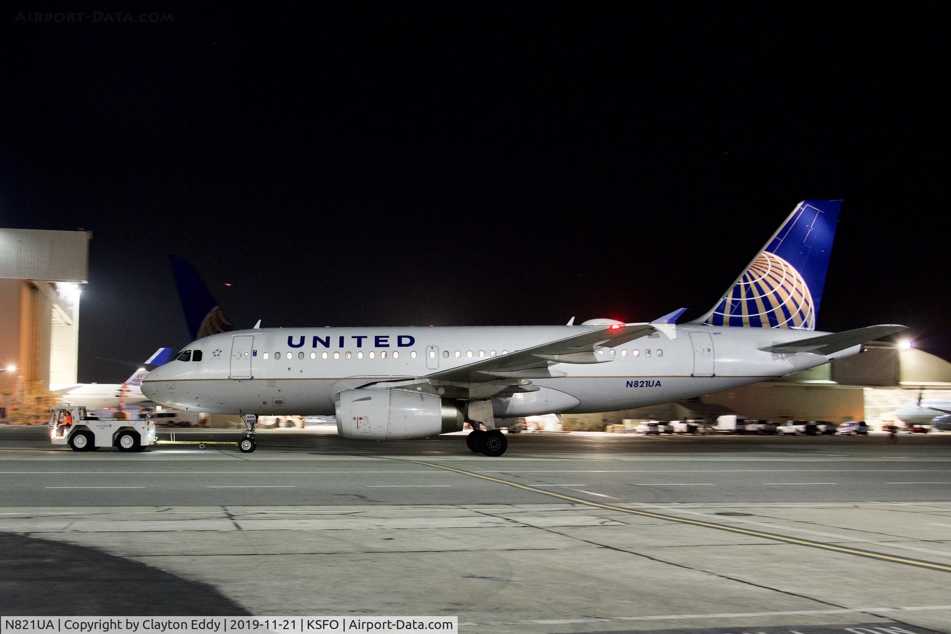 N821UA, 1998 Airbus A319-131 C/N 944, SFO 2019.