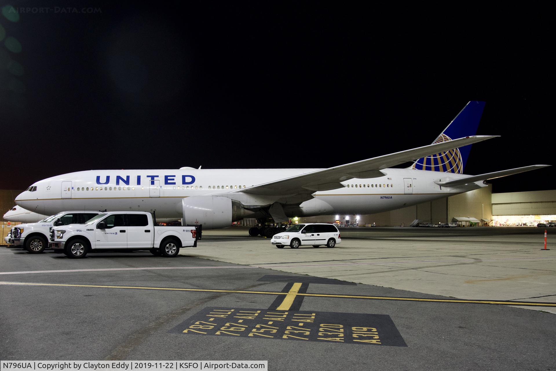 N796UA, 1998 Boeing 777-222 C/N 26931, SFO 2019.