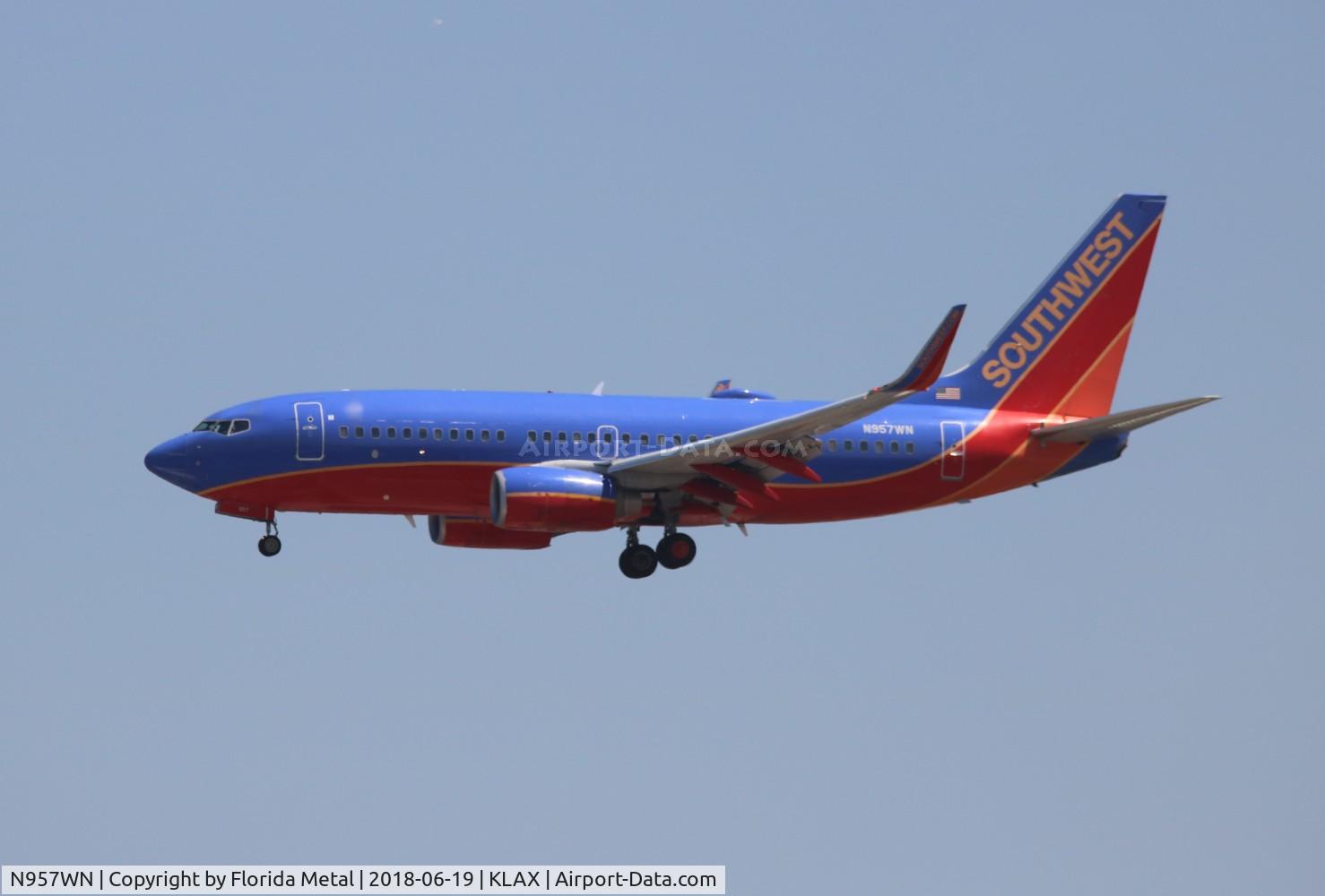 N957WN, 2011 Boeing 737-7H4 C/N 41528, Southwest