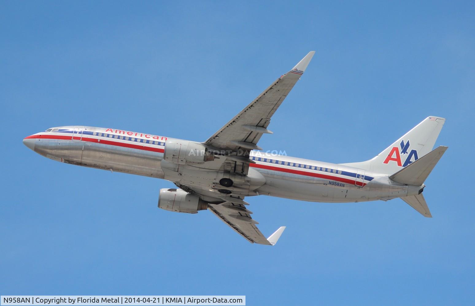 N958AN, 2001 Boeing 737-823 C/N 30091, American