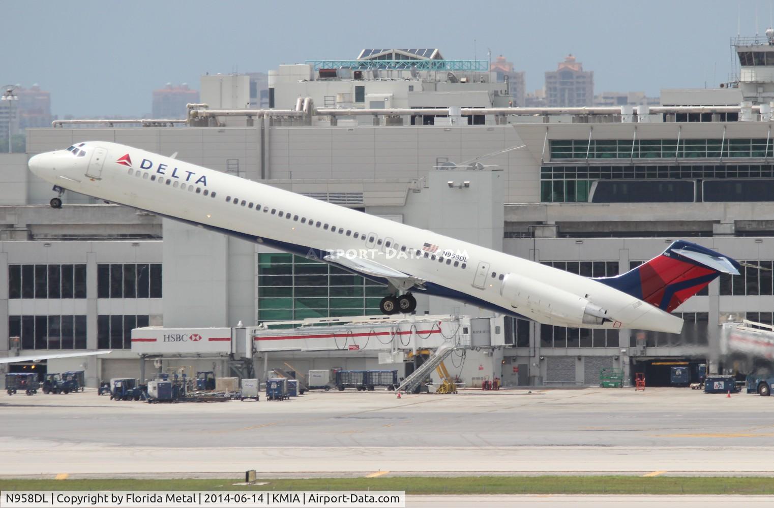 N958DL, 1990 McDonnell Douglas MD-88 C/N 49977, Delta