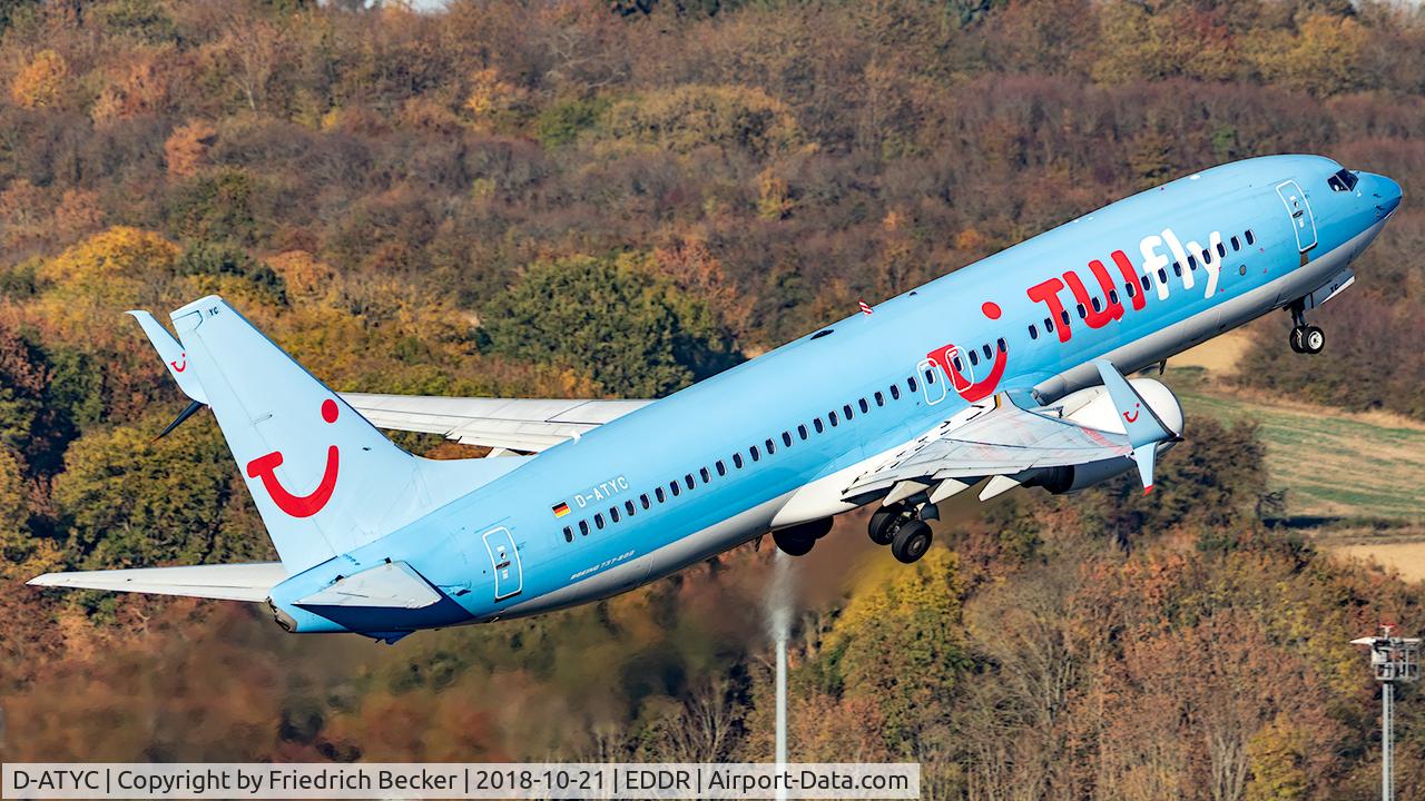 D-ATYC, 2011 Boeing 737-8K5 C/N 37259, departure via RW09