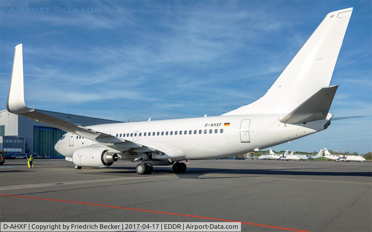 D-AHXF, 2007 Boeing 737-7K5 C/N 35136, coming to halt at Flughafen Saarbrücken