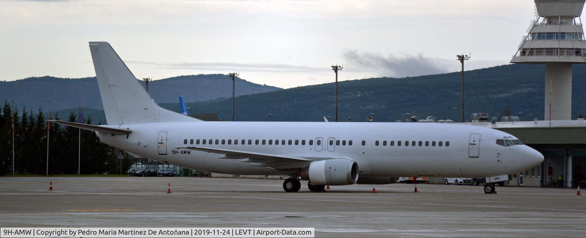 9H-AMW, 1992 Boeing 737-4Q8 C/N 26281, Aeropuerto de Foronda - Vitoria-Gasteiz - Euskadi - España