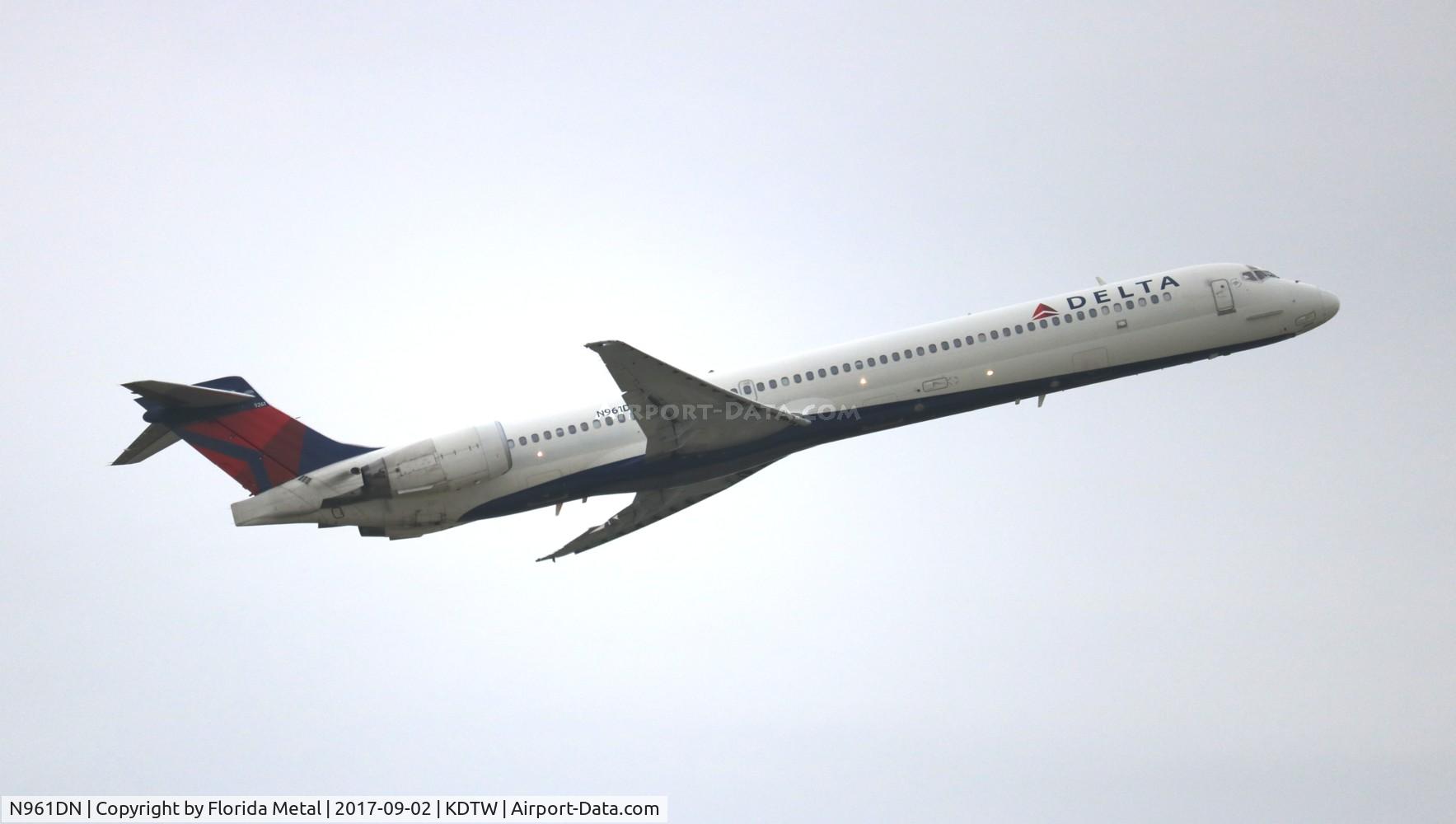 N961DN, McDonnell Douglas MD-90-30 C/N 53531, Delta