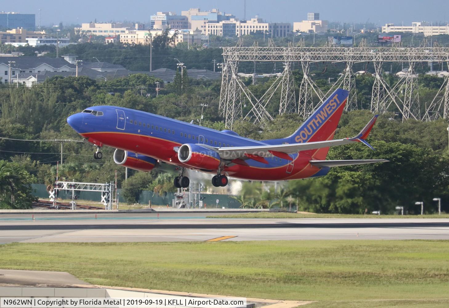 N962WN, 2011 Boeing 737-7H4 C/N 36963, Southwest