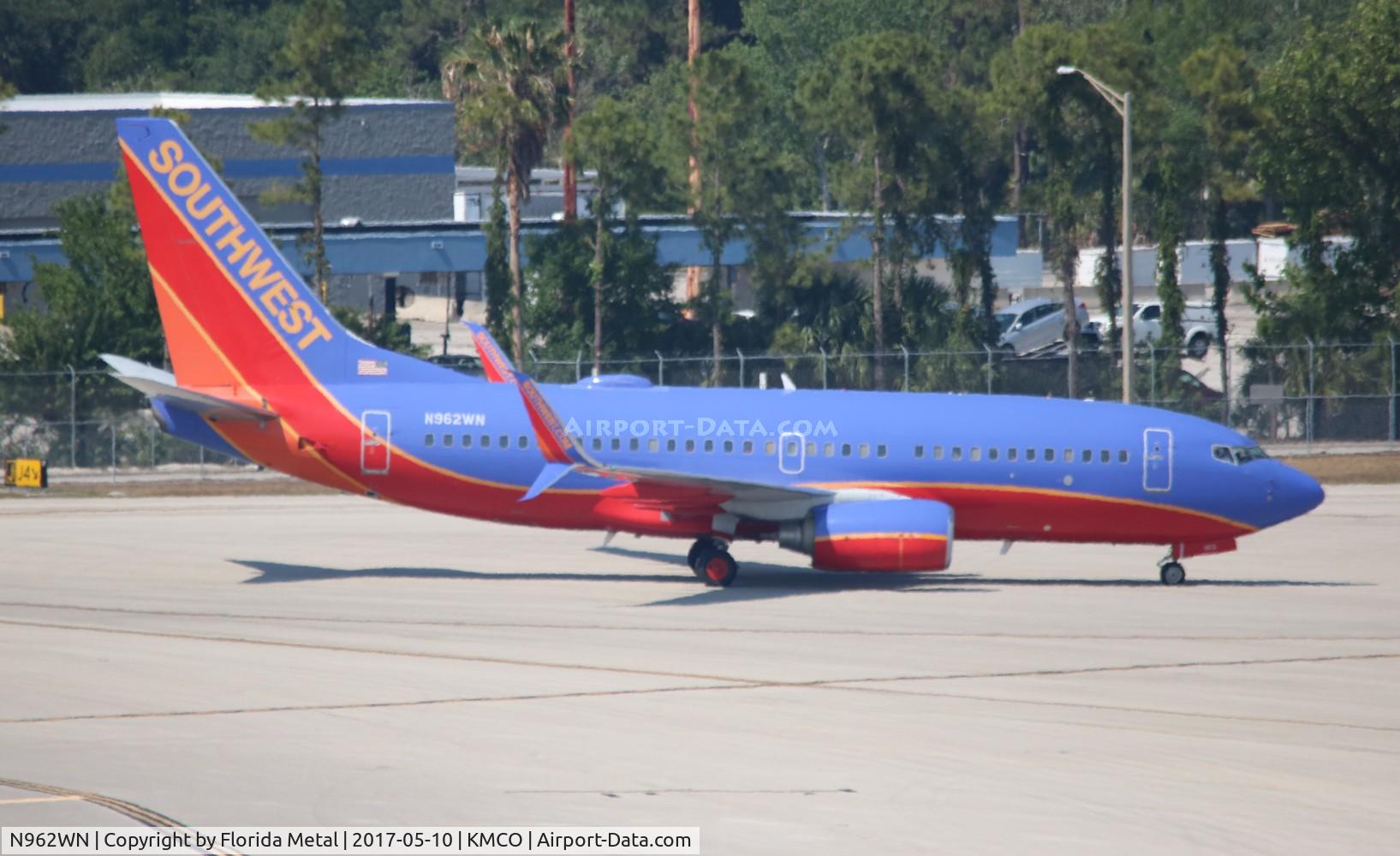 N962WN, 2011 Boeing 737-7H4 C/N 36963, Southwest