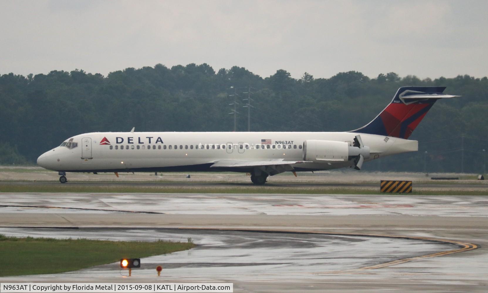 N963AT, 2001 Boeing 717-200 C/N 55024, Delta