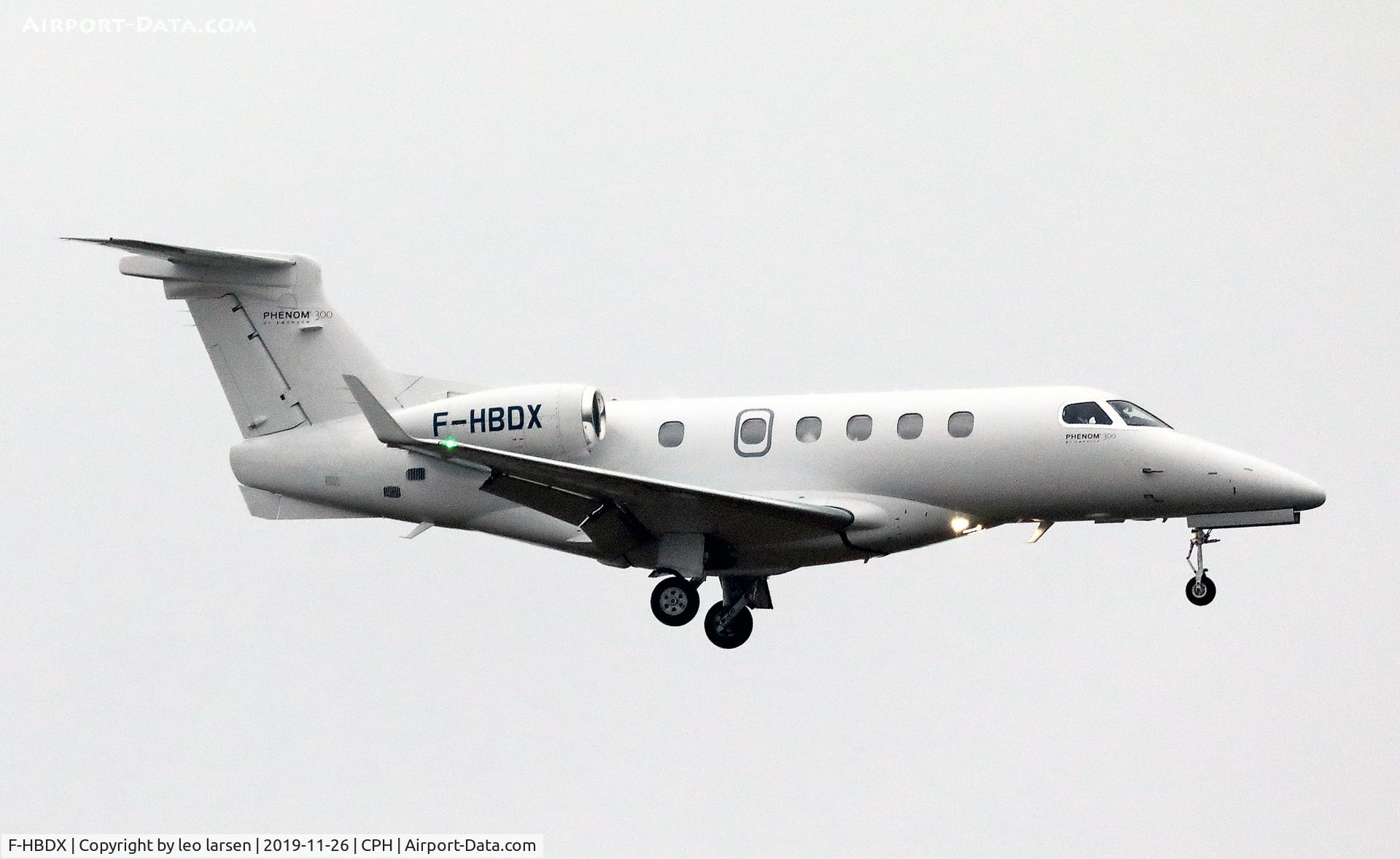 F-HBDX, 2015 Embraer EMB-505 Phenom 300 C/N 50500216, Copenhagen 26.11.2019