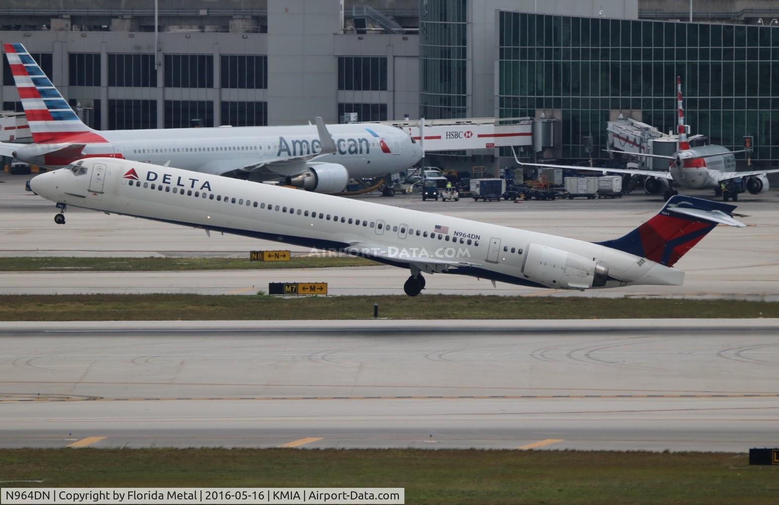 N964DN, McDonnell Douglas MD-90-30 C/N 60001, Delta