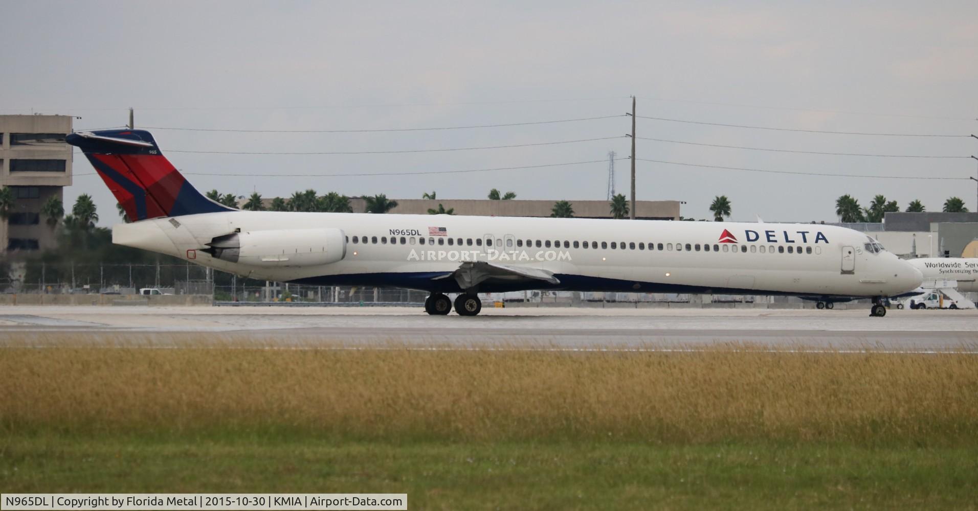 N965DL, 1990 McDonnell Douglas MD-88 C/N 49984, Delta