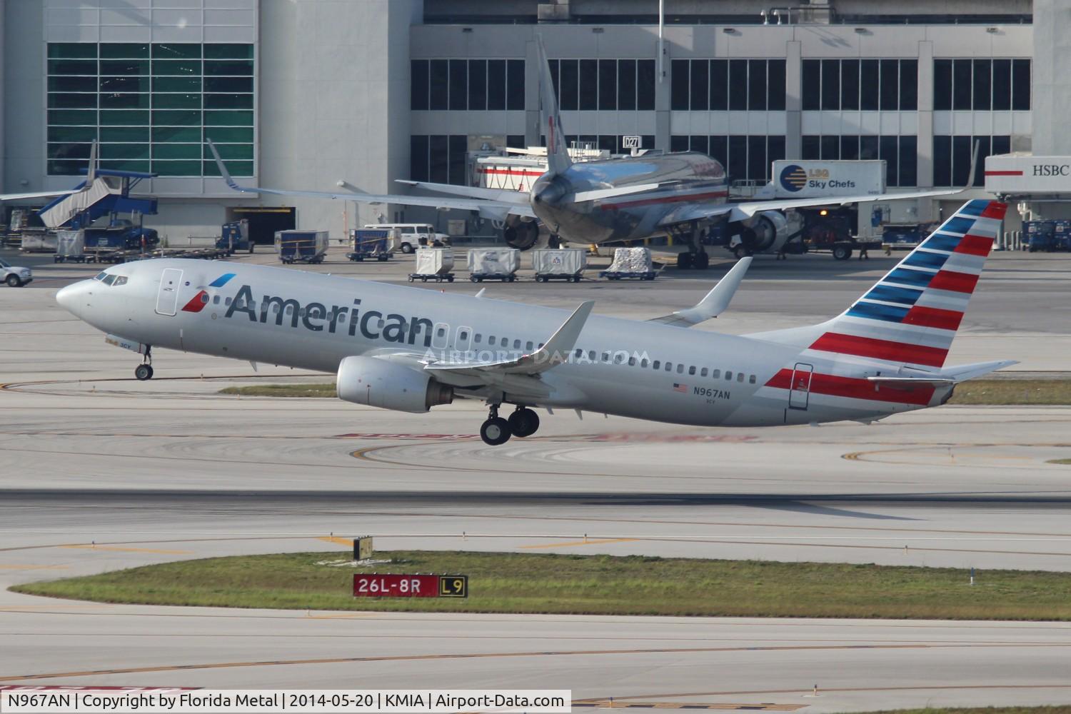 N967AN, 2001 Boeing 737-823 C/N 29545, American