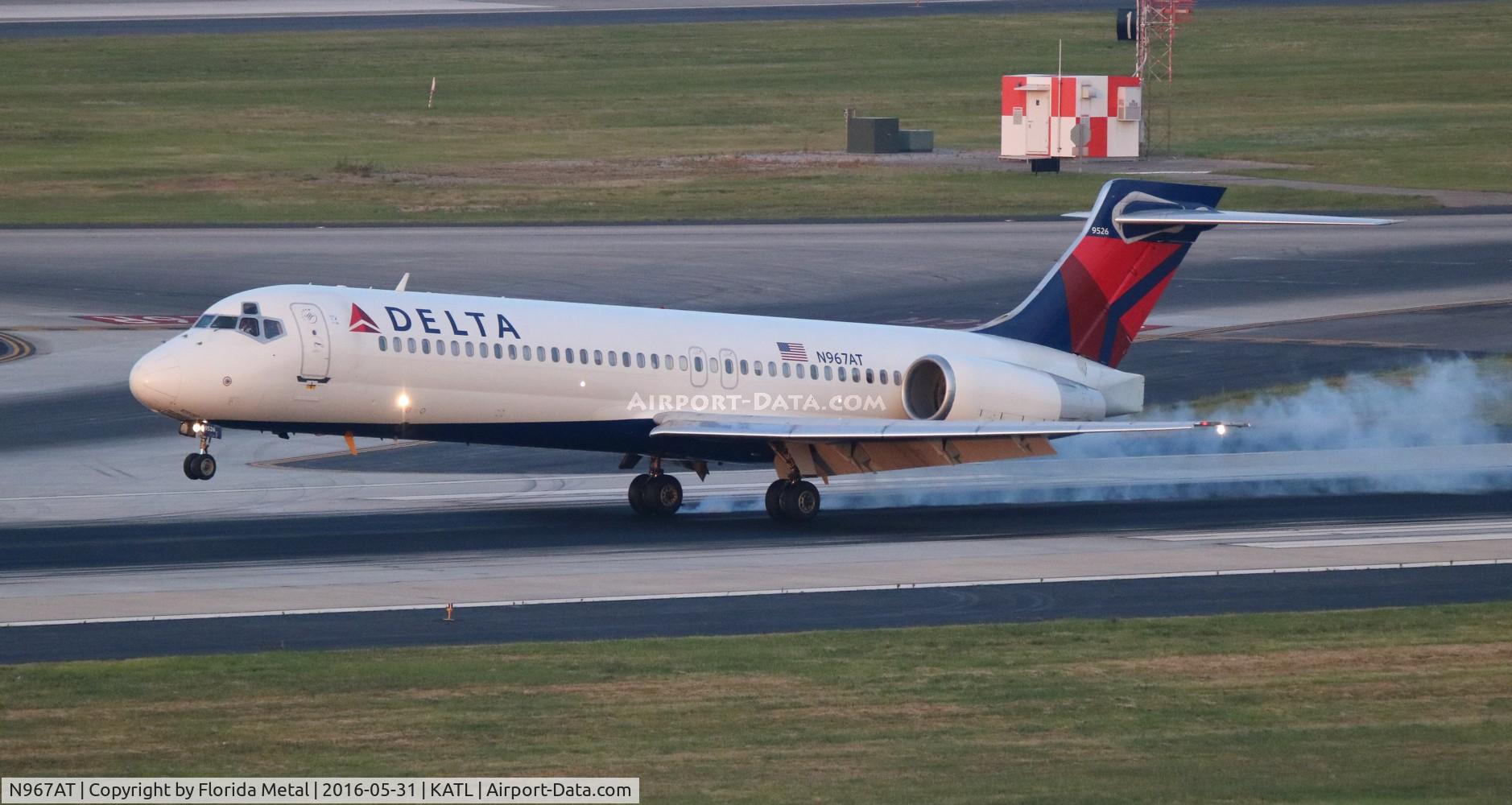 N967AT, 2001 Boeing 717-200 C/N 55028, Delta