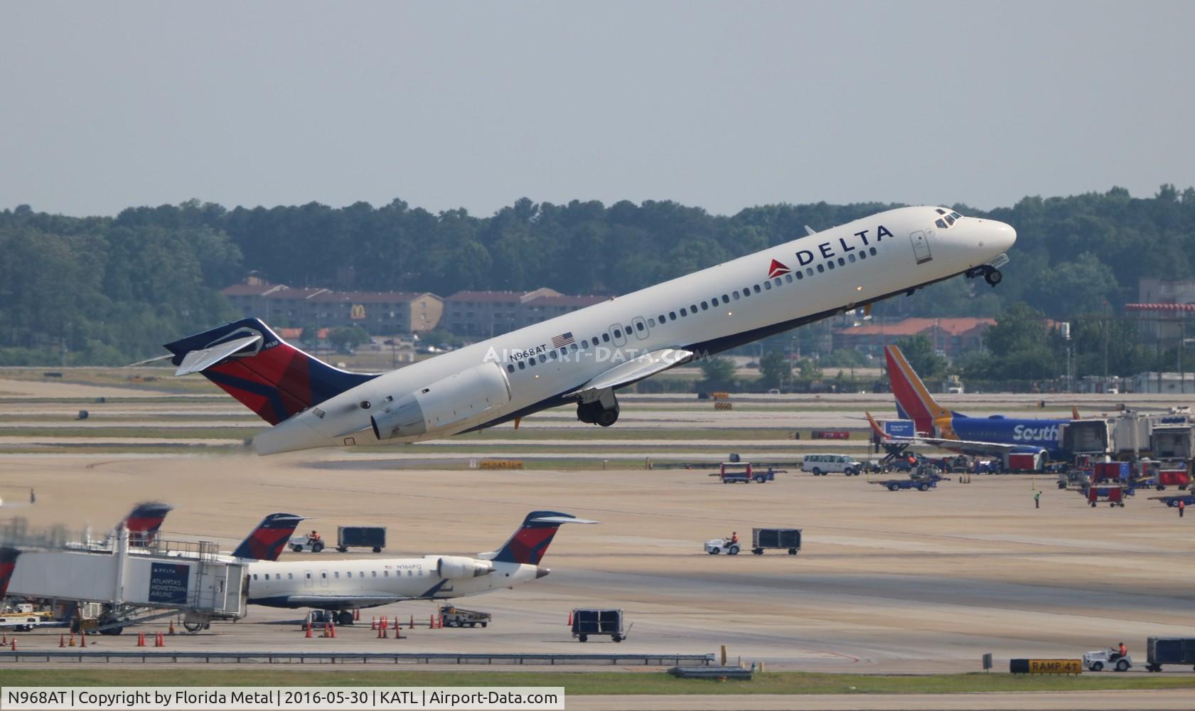 N968AT, 2001 Boeing 717-200 C/N 55029, Delta