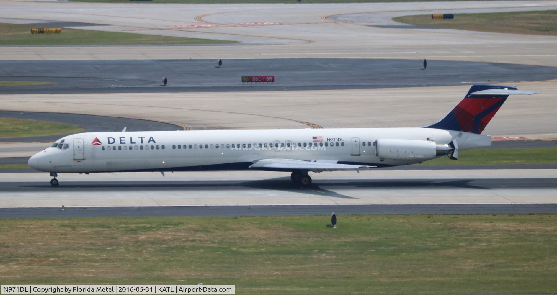 N971DL, 1991 McDonnell Douglas MD-88 C/N 53214, Delta