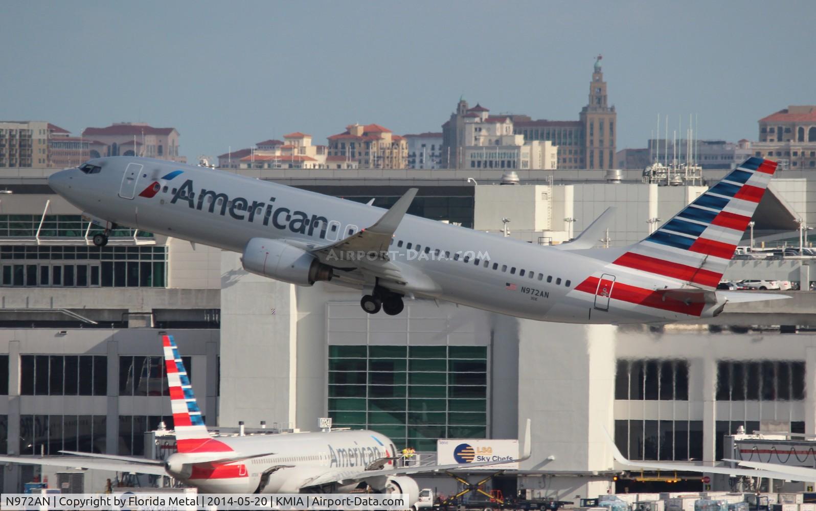 N972AN, 2001 Boeing 737-823 C/N 30097, American