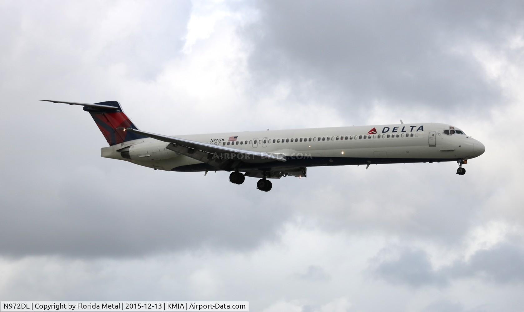 N972DL, 1991 McDonnell Douglas MD-88 C/N 53215, Delta