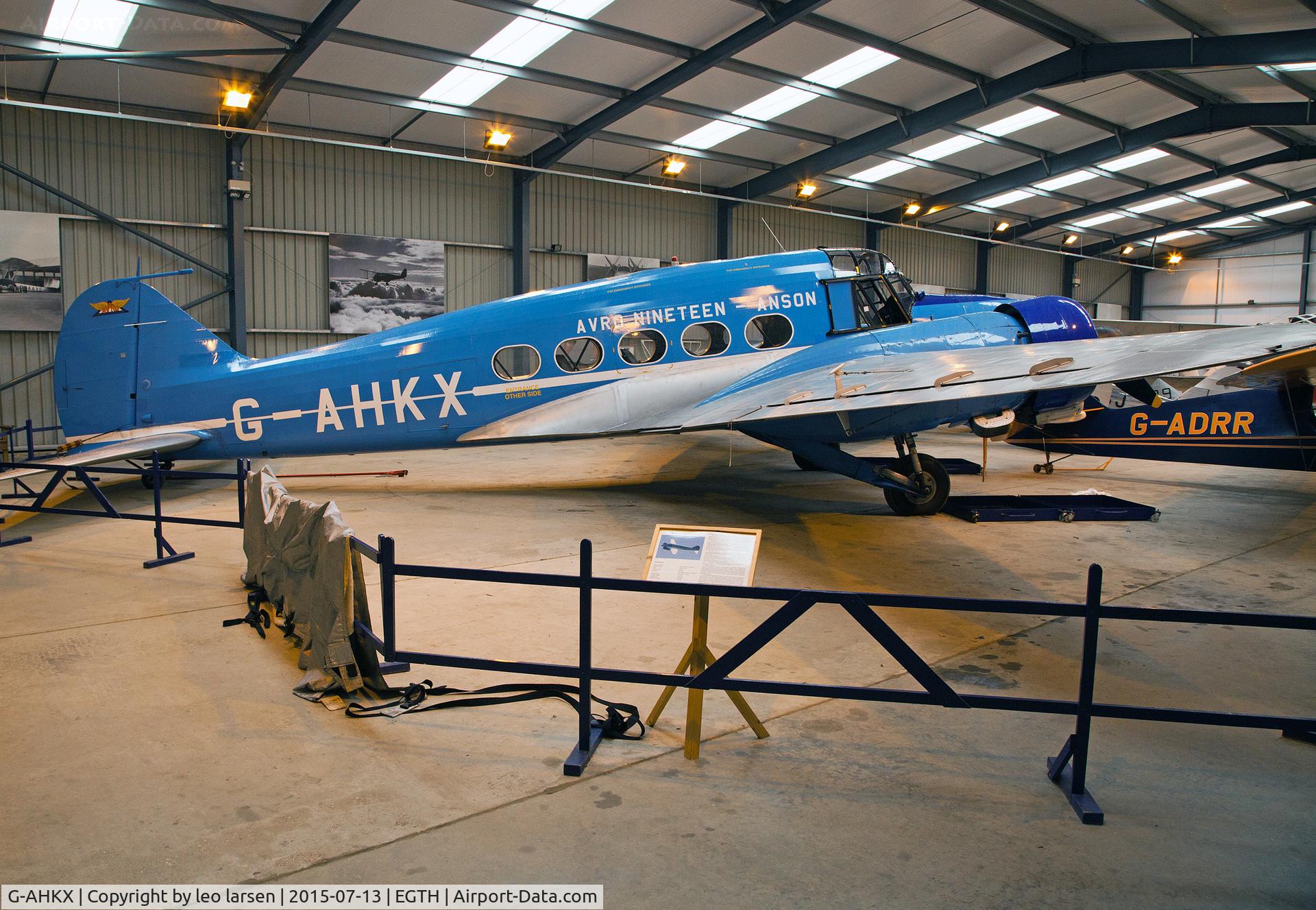 G-AHKX, 1946 Avro 652A Anson C.19 Series 2 C/N 1333, Shuttleworth Collection 13.7.2015