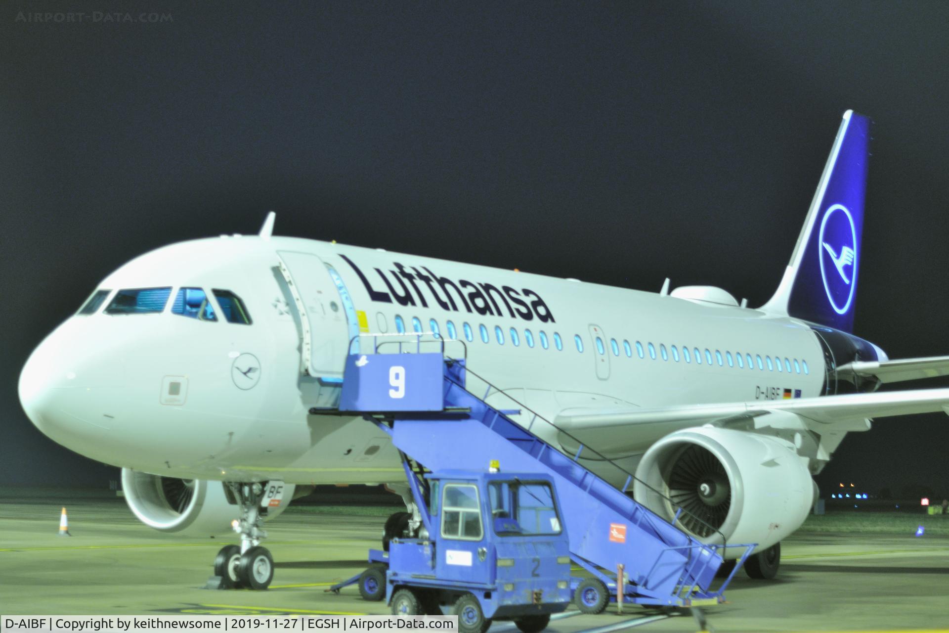 D-AIBF, 2011 Airbus A319-112 C/N 4796, Awaiting crew ;-)