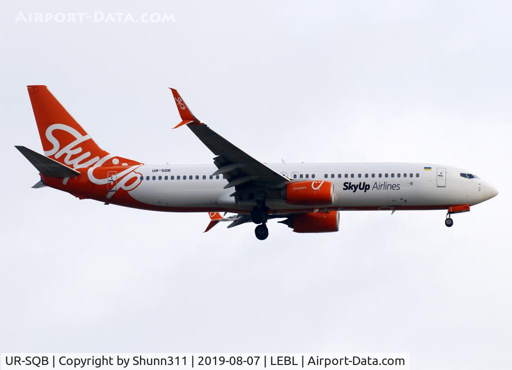 UR-SQB, 2013 Boeing 737-8H6 C/N 40153, Landing rwy 07L