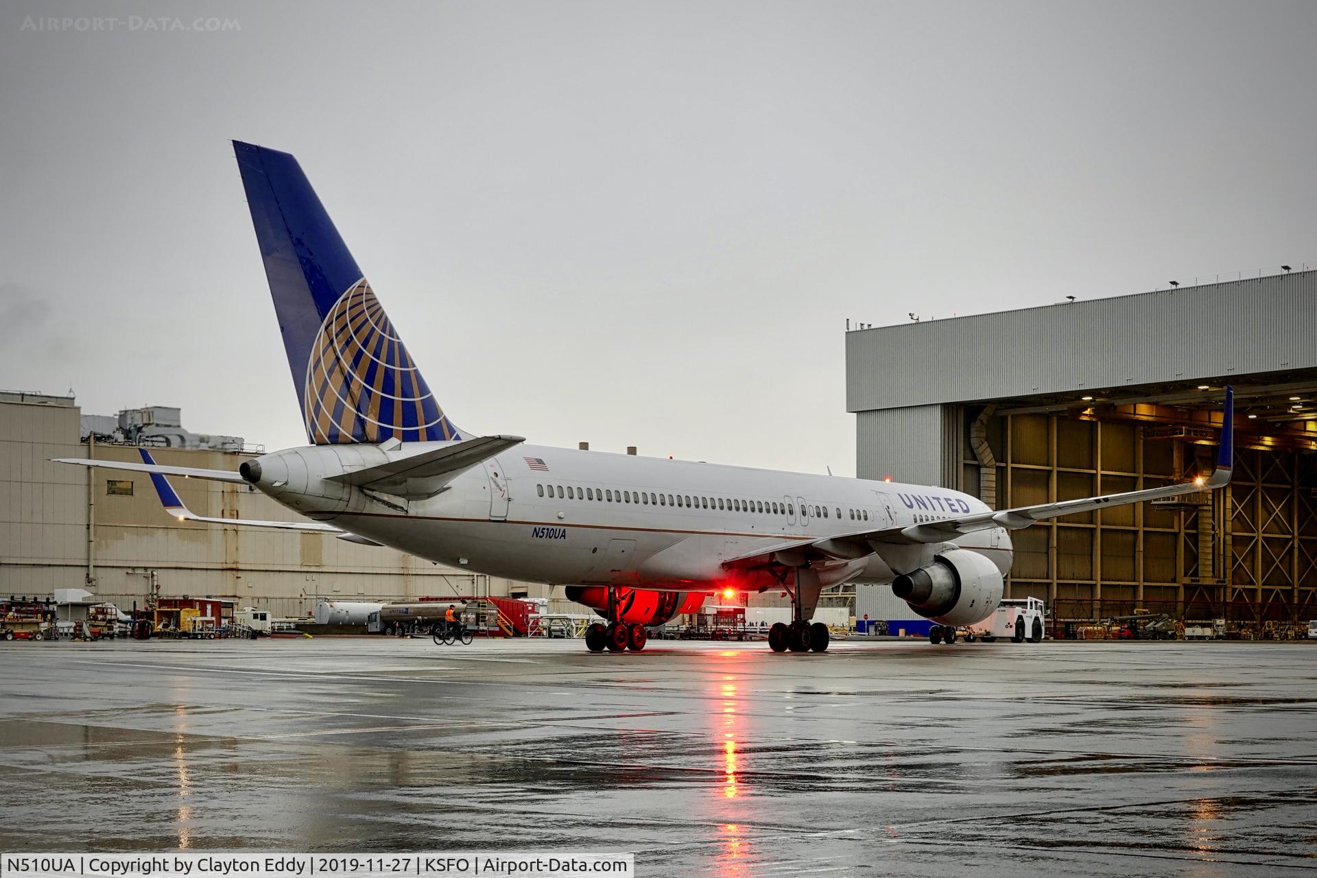 N510UA, 1990 Boeing 757-222 C/N 24780, SFO 2019.