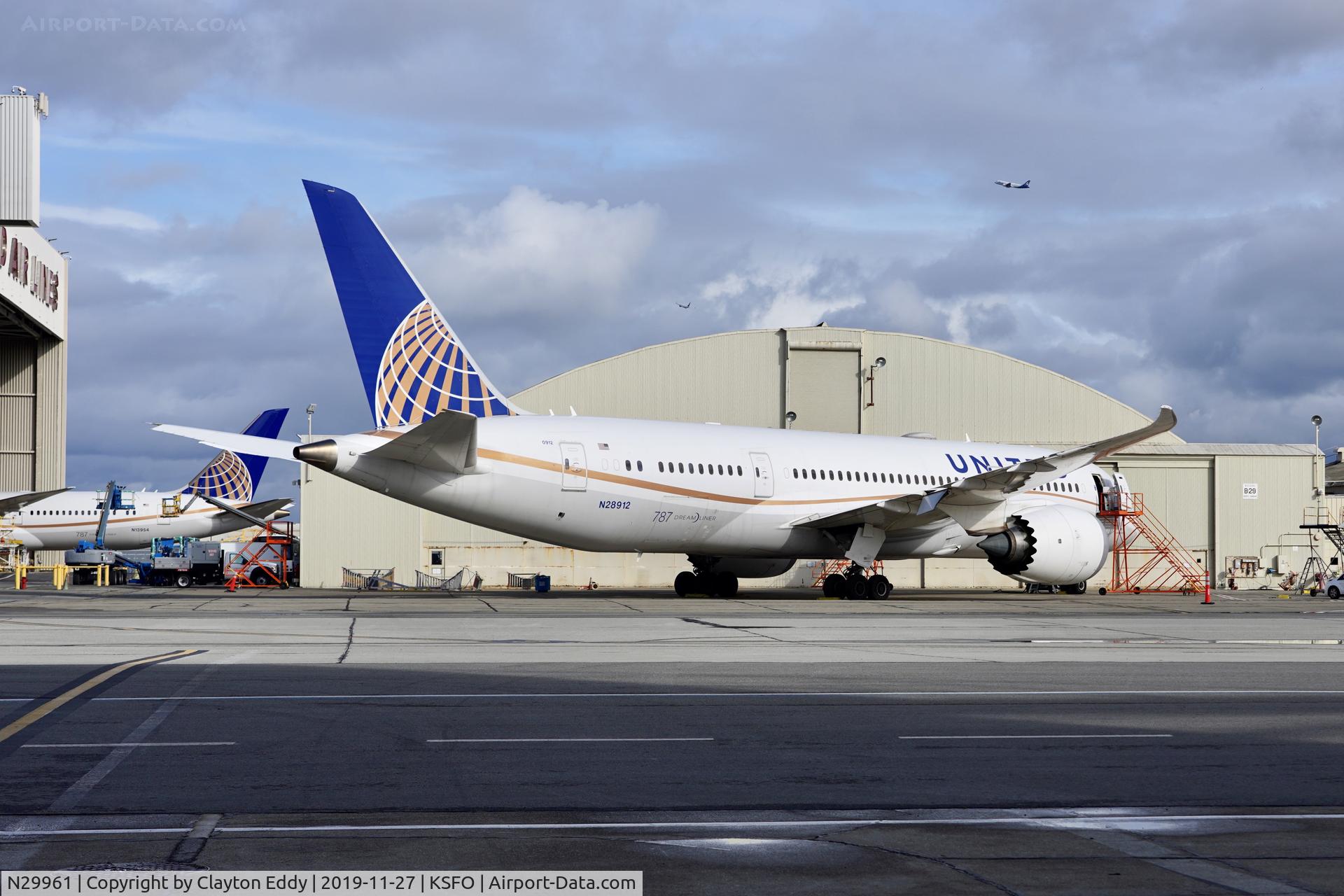 N29961, 2015 Boeing 787-9 Dreamliner Dreamliner C/N 37811, SFO 2019.