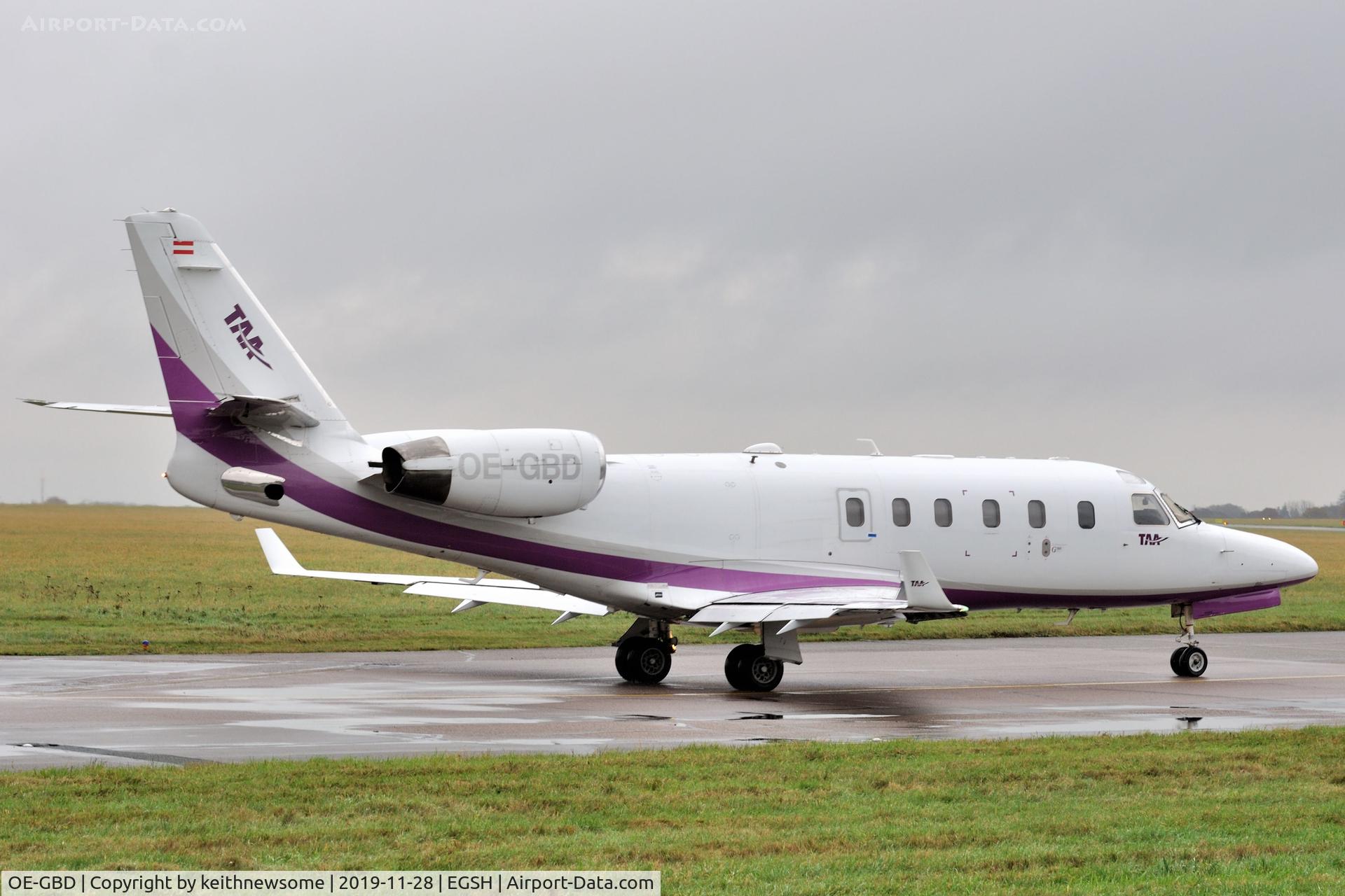 OE-GBD, 2000 Israel Aircraft Industries IAI-1125A Astra SPX C/N 133, Leaving Norwich for Innsbruck.