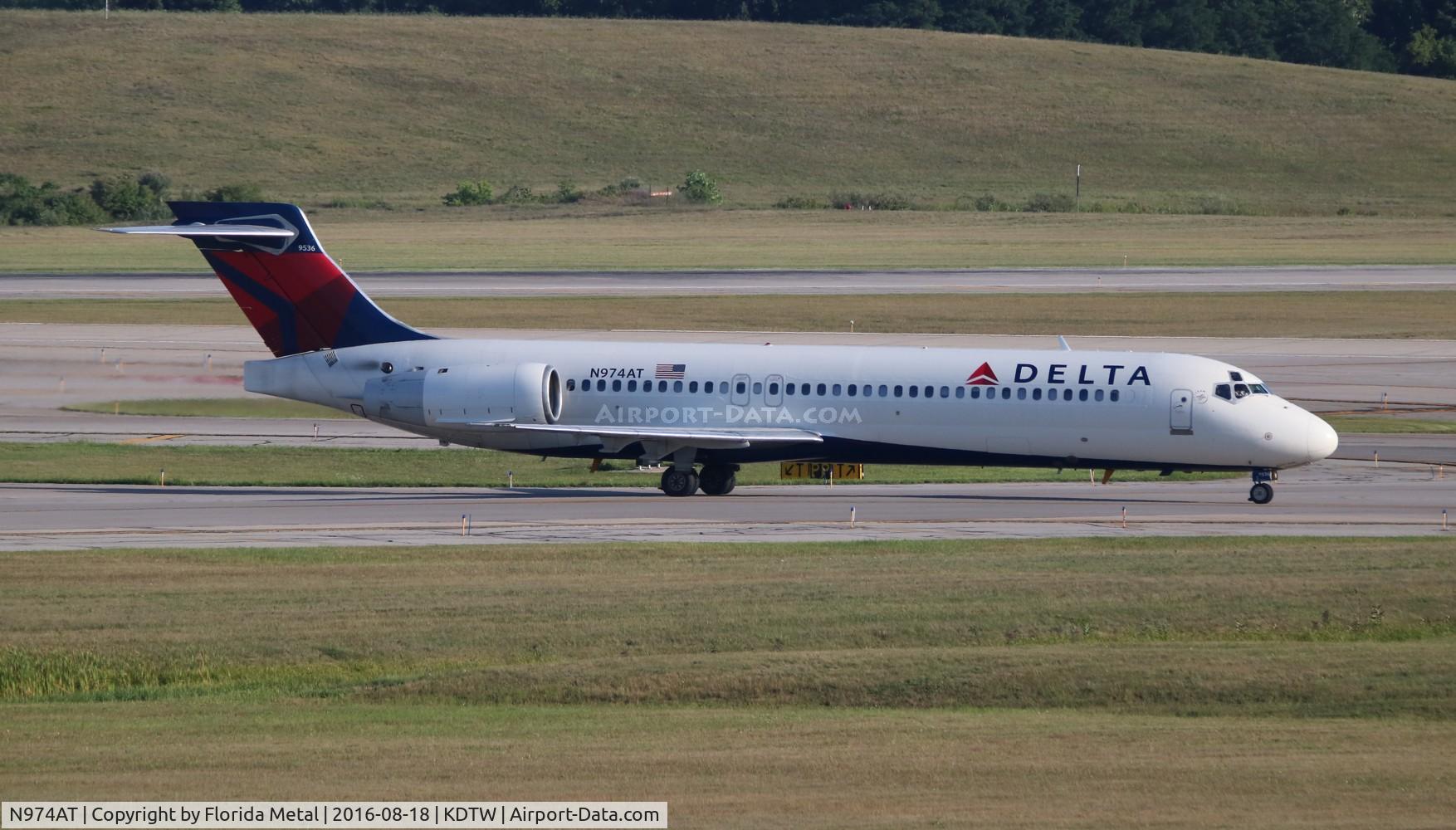 N974AT, 2002 Boeing 717-200 C/N 55034, Delta